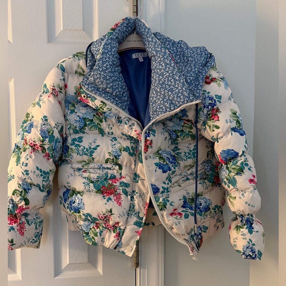TCEC Blue Floral Fabric Detail Puffer Jacket